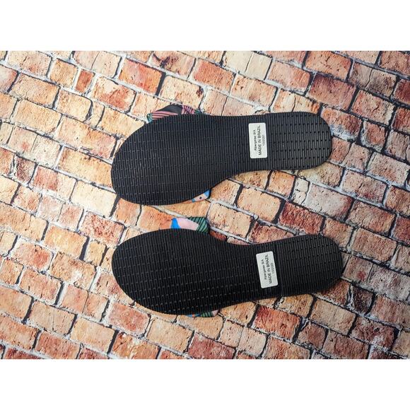 New Havana flip-flops size 9-10 - Picture 5 of 5